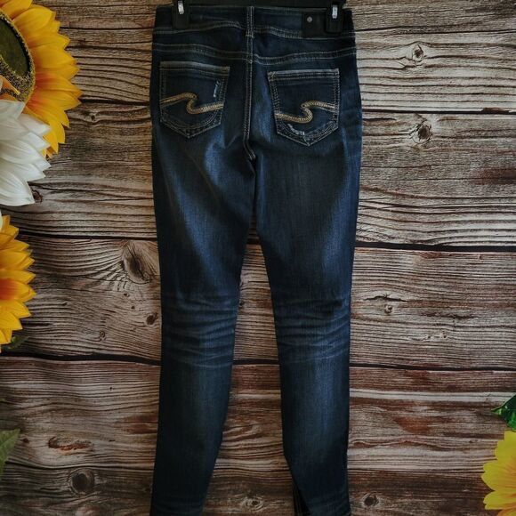 "Sliver" men's jeans ( fluid denim) Distressed, size : 26/32" preo-owned - Picture 3 of 9